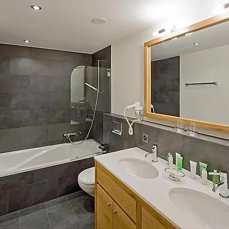 Apartament Sleeps 4 Pool Wifi T031621 Zermatt